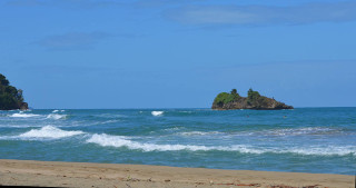 Plage de Cocles haut lieu de surf au costa rica